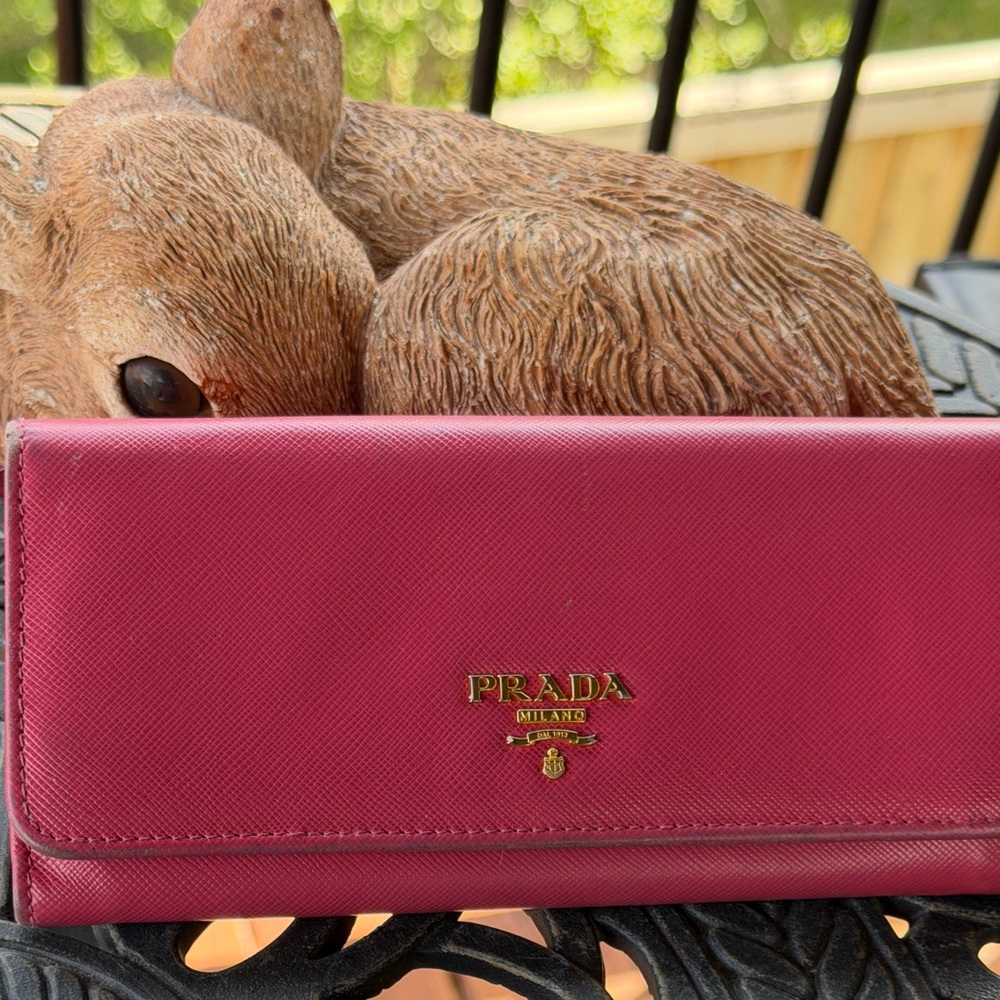 Purty in Pink, Prada Leather Snap Wallet w/2 Zipped Pockets